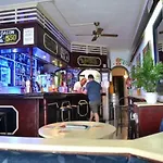 Garden City, San Eugenio Apartment *